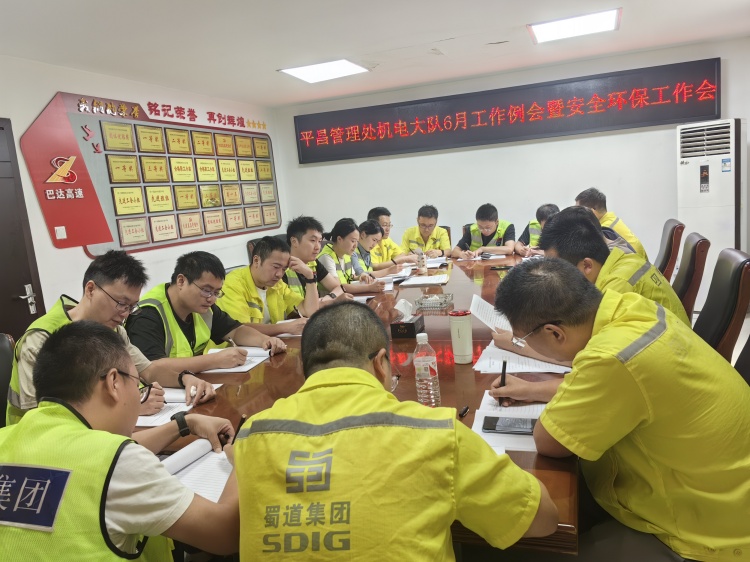 8BC6ADC87270C1640810D2FE43BEFA5A_副本.jpg